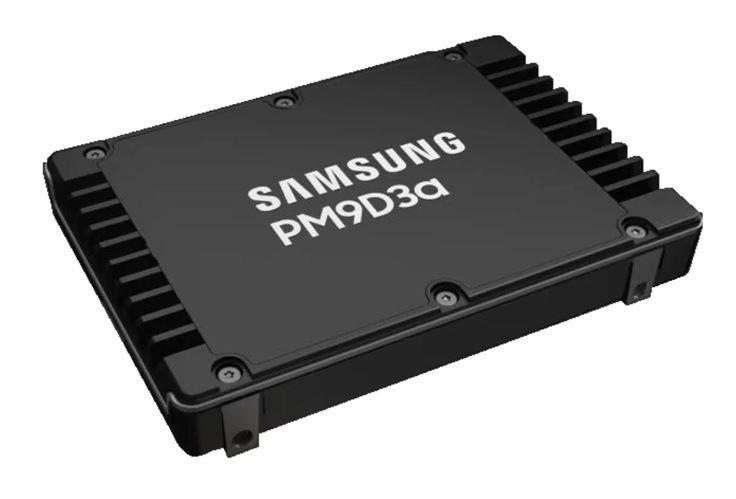 SSD SAMSUNG SSD series PM9D3A 7 68TB PCIe Gen5 NVMe Write speed 6000 MBytes sec Read speed 12000 MBytes sec Form Factor 2 5   MZWL67T6HBLC-00AW7
