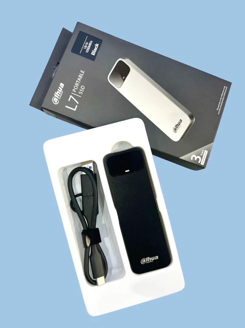 External SSD DAHUA 2000 GB USB 3 2 Gen 2  3 1 Gen 2  PSSD-L7-2TB PSSD-L7-2TB
