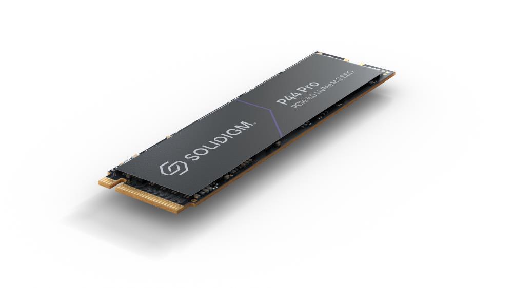 SSD SOLIDIGM P44 Pro 2TB M.2 PCIe Gen4 NVMe 3D NAND Write speed 6500 MBytes sec Read speed 7000 MBytes sec TBW 750 TB MTBF 1600000 hours SSDPFKKW020X7X1AA000006Q